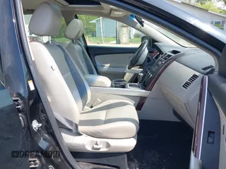 2008 Mazda CX-9 Grand Touring with VIN JM3TB28A380151112, listed as a IAAI auction lot 42115881 with 213,956 mi miles and . Bid and sale history available at carsss.com. Image 5.