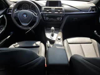 2017 BMW 3 Series 330i z VIN WBA8B9G54HNU49583, wystawiony jako Copart lot #57293115 z przebiegiem 88 174 mil mil oraz Nie do naprawy • Non repairable. Historia ofert i sprzedaży dostępna na DreamBid. Obrazek 8.