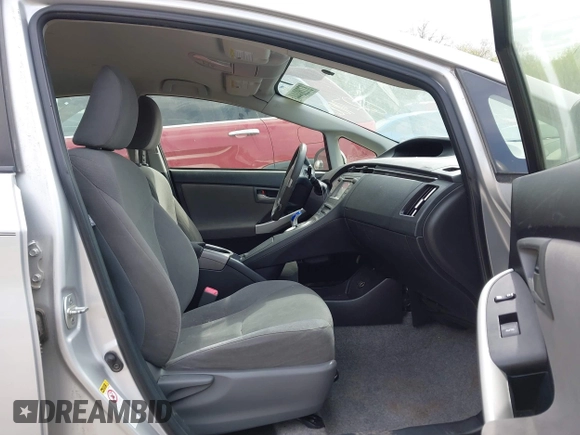 2013 Toyota Prius One with VIN JTDKN3DU1D5627906, listed as a IAAI auction lot 41971669 with 227,726 mi miles. Bid and sale history available at carsss.com. Image 5.