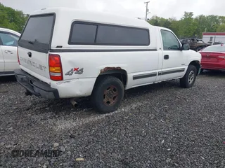 2002 Chevrolet Silverado 1500 LS with VIN 1GCEK14V52Z236850, listed as a IAAI auction lot 42245642 with 312,375 mi miles and . Bid and sale history available at DreamBid. Image 4.