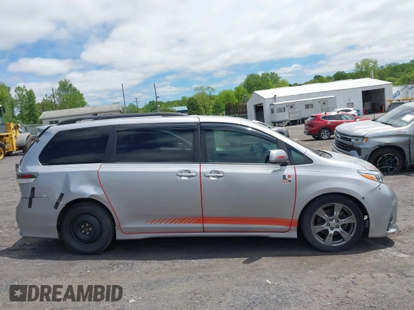 2017 Toyota Sienna SE with VIN 5TDXZ3DC5HS777793, listed as a IAAI auction lot 42295108 with 142,707 mi miles and . Bid and sale history available at DreamBid. Image 13.