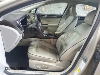 2017 Ford Fusion Titanium z VIN 3FA6P0K96HR132389, wystawiony jako Copart lot #57312665 z przebiegiem Nie podano mil oraz Szkoda całkowita • Salvage title. Historia ofert i sprzedaży dostępna na DreamBid. Obrazek 7.