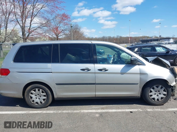 2009 Honda Odyssey LX с VIN 5FNRL38209B003145, выставлен на аукционе IAAI как лот 41985836 с пробегом 145 699 миль миль и . История ставок и продаж доступна на DreamBid. Изображение 13.