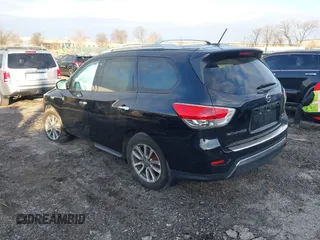 2015 Nissan Pathfinder Platinum z VIN 5N1AR2MM6FC692576, wystawiony jako IAAI lot #41672223 z przebiegiem 83 083 mil mil oraz . Historia ofert i sprzedaży dostępna na DreamBid. Obrazek 3.