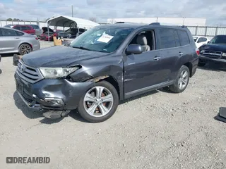 2013 Toyota Highlander Limited with VIN 5TDYK3EH3DS134775, listed as a IAAI auction lot 41785006 with 91,891 mi miles. Bid and sale history available at carsss.com. Image 17.