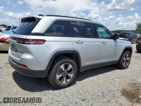 2024 Jeep Grand Cherokee with VIN 1C4RJYB60RC171086, listed as a Copart auction lot 62370595 with 34,335 mi miles and Clean title. Bid and sale history available at DreamBid. Image 3.