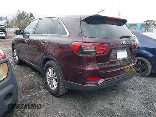 2020 Kia Sorento LX V6 with VIN 5XYPG4A53LG632551, listed as a IAAI auction lot 41878365 with 149,708 mi miles. Bid and sale history available at carsss.com. Image 3.