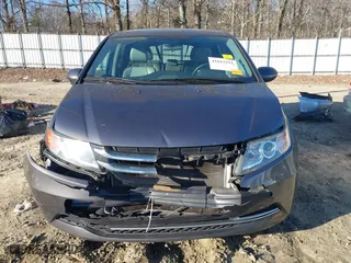 2016 Honda Odyssey SE with VIN 5FNRL5H36GB124005, listed as a IAAI auction lot 41813215 with 149,697 mi miles. Bid and sale history available at carsss.com. Image 6.