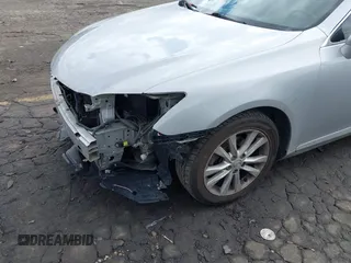 2010 Lexus ES with VIN JTHBK1EG8A2350138, listed as a IAAI auction lot 41732117 with 162,929 mi miles. Bid and sale history available at carsss.com. Image 17.