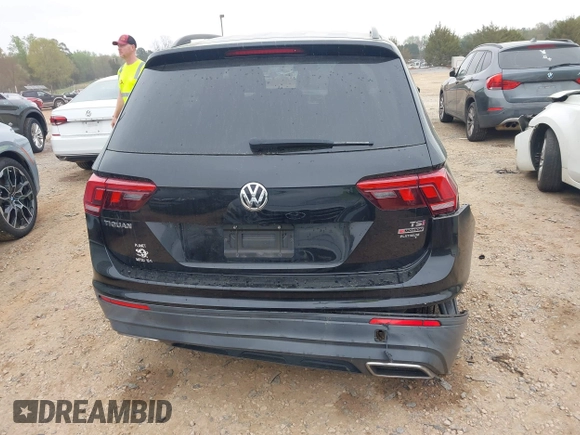 2018 Volkswagen Tiguan S with VIN 3VV0B7AX4JM098495, listed as a IAAI auction lot 41937757 with 179,168 mi miles and . Bid and sale history available at DreamBid. Image 16.