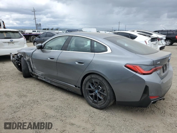 2023 BMW i4 eDrive35 z VIN WBY43AW06PFR23434, wystawiony jako Copart lot #54530055 z przebiegiem 16 920 mil mil oraz Szkody całkowita. Historia ofert i sprzedaży dostępna na DreamBid. Obrazek 2.