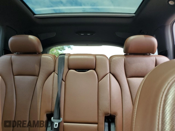 2017 Audi Q7 Premium Plus with VIN WA1LAAF75HD058074, listed as a Copart auction lot 63446045 with 214,453 mi miles and Clean title. Bid and sale history available at DreamBid. Image 11.