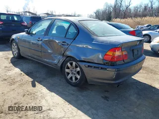 2002 BMW 3 Series 325xi z VIN WBAEU334X2PH85731, wystawiony jako IAAI lot #41678920 z przebiegiem 219 414 mil mil oraz . Historia ofert i sprzedaży dostępna na DreamBid. Obrazek 3.