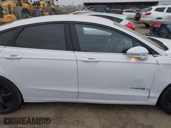 2014 Ford Fusion SE Hybrid with VIN 3FA6P0LU9ER243047, listed as a IAAI auction lot 42417116 with 258,266 mi miles and . Bid and sale history available at DreamBid. Image 5.
