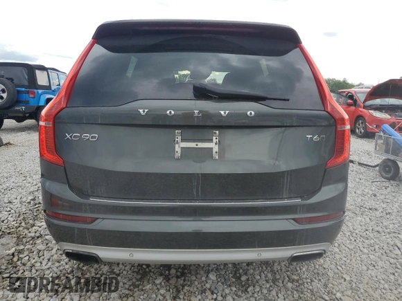 2018 Volvo XC90 Momentum z VIN YV4A22PK5J1197046, wystawiony jako Copart lot #57102435 z przebiegiem 71 987 mil mil oraz Szkoda całkowita • Salvage title. Historia ofert i sprzedaży dostępna na DreamBid. Obrazek 6.