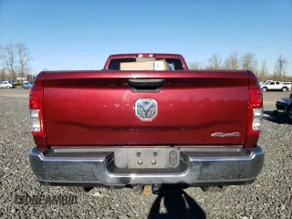 2020 Ram 2500 Tradesman z VIN 3C6UR5HJ7LG285613, wystawiony jako Copart lot #42241985 z przebiegiem 30 298 mil mil oraz Szkoda całkowita • Salvage title. Historia ofert i sprzedaży dostępna na DreamBid. Obrazek 6.