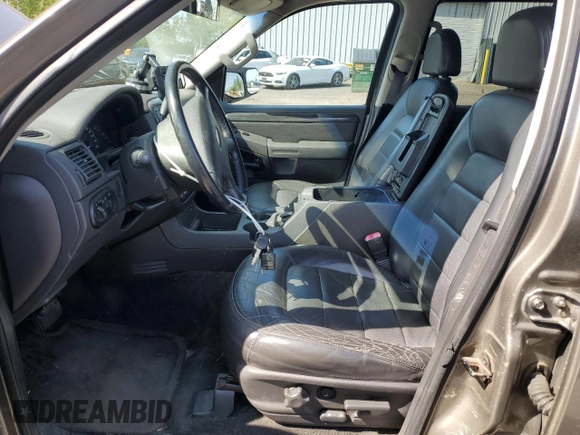 2002 Ford Explorer Limited with VIN 1FMDU75E42ZC50239, listed as a Copart auction lot 55288345 with 267,753 mi miles and Clean title. Bid and sale history available at DreamBid. Image 7.