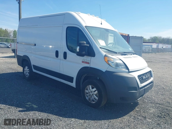 2021 Ram ProMaster Cargo with VIN 3C6LRVBG5ME527045, listed as a IAAI auction lot 42085297 with 27,399 mi miles. Bid and sale history available at carsss.com. Image 1.