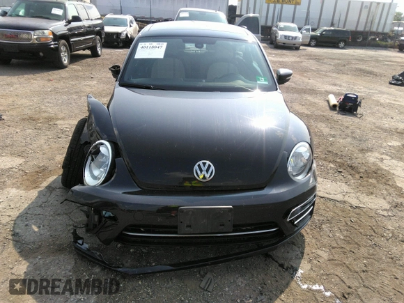 2018 Volkswagen Beetle S z VIN 3VWFD7ATXJM705321, wystawiony jako IAAI lot #40118047 z przebiegiem Nie podano mil oraz . Historia ofert i sprzedaży dostępna na DreamBid. Obrazek 12.