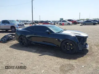 2017 Chevrolet Camaro 2SS with VIN 1G1FH1R79H0174047, listed as a IAAI auction lot 41733963 with 163,001 mi miles. Bid and sale history available at carsss.com. Image 1.