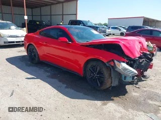 2017 Ford Mustang EcoBoost z VIN 1FA6P8TH2H5250253, wystawiony jako IAAI lot #41990586 z przebiegiem 92 154 mil mil oraz . Historia ofert i sprzedaży dostępna na DreamBid. Obrazek 1.