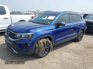 2024 Volkswagen Taos S с VIN 3VV5X7B26RM113472, выставлен на аукционе IAAI как лот 41925942 с пробегом 7 232 миль миль и . История ставок и продаж доступна на DreamBid. Изображение 17.