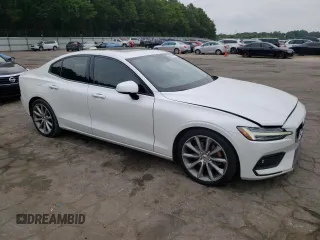 2020 Volvo S60 Momentum with VIN 7JR102FKXLG053729, listed as a Copart auction lot 60680064 with 119,250 mi miles and Salvage Title. Bid and sale history available at carsss.com. Image 4.
