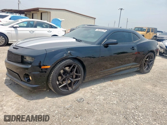 2010 Chevrolet Camaro 2SS z VIN 2G1FK1EJ9A9202184, wystawiony jako Copart lot #56233775 z przebiegiem 224 925 mil mil oraz Szkody całkowita. Historia ofert i sprzedaży dostępna na DreamBid. Obrazek 1.