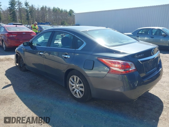 2013 Nissan Altima S with VIN 1N4AL3AP5DC264253, listed as a IAAI auction lot 42126648 with 189,122 mi miles and . Bid and sale history available at carsss.com. Image 3.