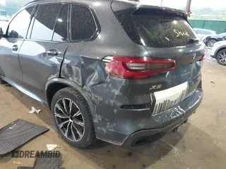 2019 BMW X5 xDrive40i with VIN 5UXCR6C59KLL06420, listed as a IAAI auction lot 42210761 with 86,252 mi miles and . Bid and sale history available at DreamBid. Image 6.