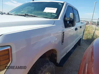 2019 Ford F-250 XL with VIN 1FT7W2B60KEE58704, listed as a IAAI auction lot 42348662 with 160,457 mi miles and . Bid and sale history available at DreamBid. Image 14.