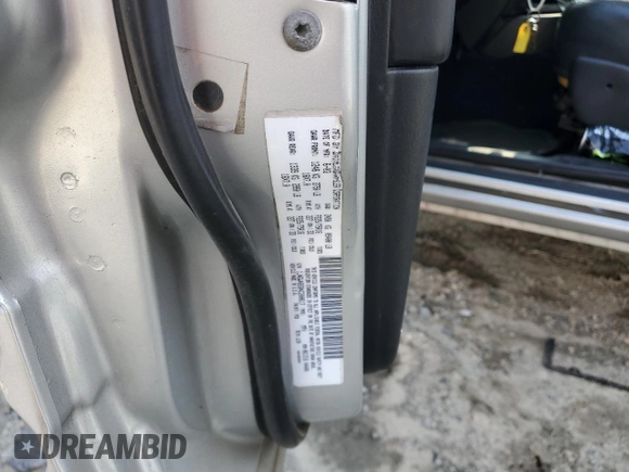 2004 Jeep Grand Cherokee Laredo z VIN 1J4GW48S84C200617, wystawiony jako Copart lot #51732045 z przebiegiem 171 452 mil mil oraz Nie do naprawy • Non repairable. Historia ofert i sprzedaży dostępna na DreamBid. Obrazek 13.