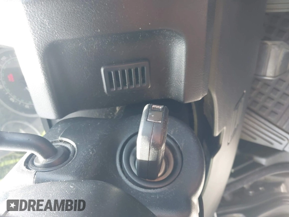 2005 Land Rover LR3 SE with VIN SALAD25495A331430, listed as a IAAI auction lot 42069244 with 188,299 mi miles and . Bid and sale history available at DreamBid. Image 11.