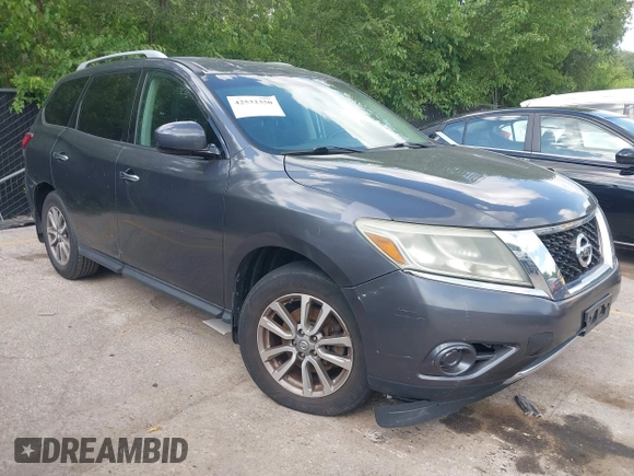 2014 Nissan Pathfinder Platinum with VIN 5N1AR2MM7EC723672, listed as a IAAI auction lot 42532350 with 151,566 mi miles and . Bid and sale history available at DreamBid. Image 1.