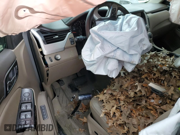 2020 GMC Yukon SLT with VIN 1GKS1BKC4LR128383, listed as a Copart auction lot 85205084 with Not Provided miles and Salvage Title. Bid and sale history available at DreamBid. Image 8.
