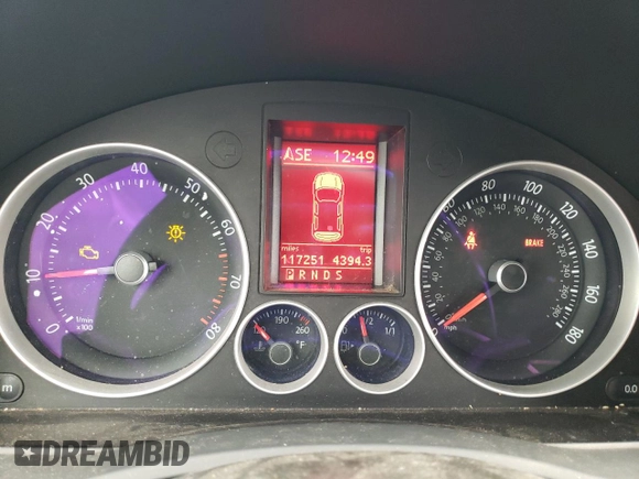 2009 Volkswagen GTI z VIN WVWFD71K49W051745, wystawiony jako Copart lot #50758685 z przebiegiem 117 251 mil mil oraz Szkoda całkowita • Salvage title. Historia ofert i sprzedaży dostępna na DreamBid. Obrazek 9.