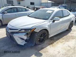 2023 Toyota Camry SE z VIN 4T1G11AK2PU128367, wystawiony jako IAAI lot #41699516 z przebiegiem 27 270 mil mil oraz . Historia ofert i sprzedaży dostępna na DreamBid. Obrazek 17.