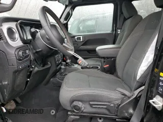 2024 Jeep Wrangler Sahara с VIN 1C4RJXP60RW257385, выставлен на аукционе Copart как лот 52192275 с пробегом 20 899 миль миль и Списание • Salvage title. История ставок и продаж доступна на DreamBid. Изображение 7.