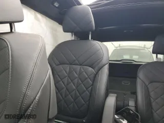 2025 BMW X7 xDrive40i with VIN 5UX23EM0XS9W34615, listed as a Copart auction lot 49851755 with 0 mi miles and Salvage Title. Bid and sale history available at carsss.com. Image 10.