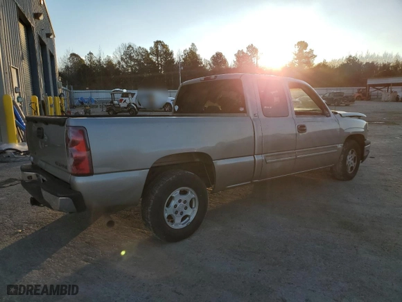 2003 Chevrolet Silverado 1500 LS with VIN 2GCEC19V631123098, listed as a Copart auction lot 41800555 with 104,156 mi miles and Salvage Title. Bid and sale history available at carsss.com. Image 3.