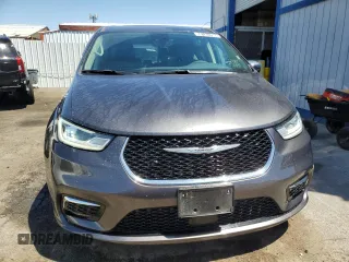 2023 Chrysler Pacifica Hybrid Limited with VIN 2C4RC1S7XPR595163, listed as a Copart auction lot 58182295 with 45,799 mi miles and Clean title. Bid and sale history available at DreamBid. Image 5.