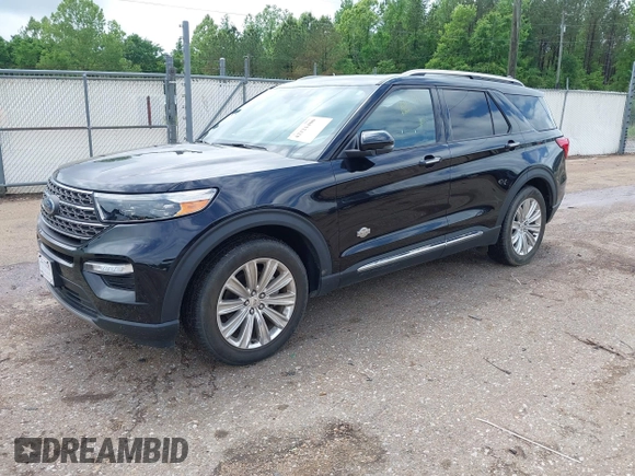 2021 Ford Explorer King Ranch z VIN 1FM5K7LC9MGC20146, wystawiony jako IAAI lot #42121400 z przebiegiem 20 931 mil mil oraz . Historia ofert i sprzedaży dostępna na DreamBid. Obrazek 18.