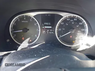 2022 Nissan Kicks S z VIN 3N1CP5BV6NL490892, wystawiony jako IAAI lot #41889420 z przebiegiem 61 608 mil mil oraz . Historia ofert i sprzedaży dostępna na DreamBid. Obrazek 7.