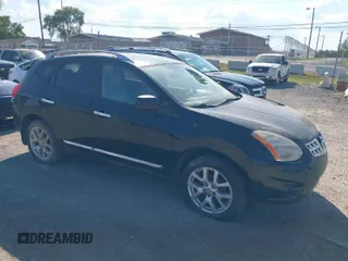 2011 Nissan Rogue S z VIN JN8AS5MV6BW285132, wystawiony jako IAAI lot #40256460 z przebiegiem 164 710 mil mil oraz . Historia ofert i sprzedaży dostępna na DreamBid. Obrazek 1.