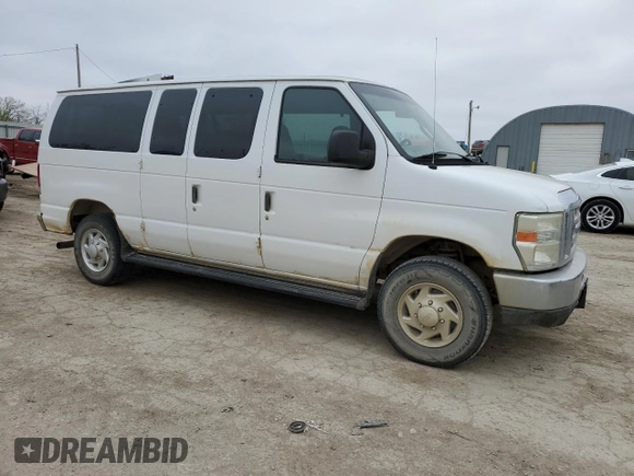 2008 Ford Econoline Passenger XL with VIN 1FBNE31L98DA75760, listed as a Copart auction lot 51132505 with 267,653 mi miles and Clean Title. Bid and sale history available at carsss.com. Image 4.