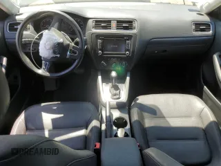 2011 Volkswagen Jetta SE with VIN 3VWDZ7AJ0BM367744, listed as a Copart auction lot 58503225 with 84,031 mi miles and Clean title. Bid and sale history available at DreamBid. Image 8.