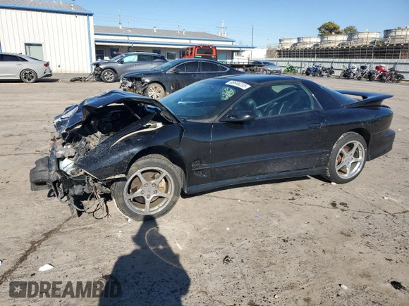 2001 Pontiac Firebird Formula with VIN 2G2FV22GX12107045, listed as a Copart auction lot 88646235 with 165,488 mi miles and Salvage title. Bid and sale history available at DreamBid. Image 1.