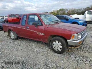 1992 Toyota Pickup DLX z VIN JT4RN93P1N5052818, wystawiony jako Copart lot #77344244 z przebiegiem 484 357 mil mil oraz Szkoda całkowita • Salvage title. Historia ofert i sprzedaży dostępna na DreamBid. Obrazek 4.