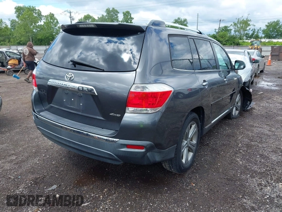 2012 Toyota Highlander Limited with VIN 5TDDK3EH0CS102430, listed as a IAAI auction lot 42321997 with 205,611 mi miles and . Bid and sale history available at DreamBid. Image 4.