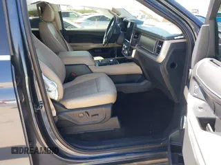 2023 Ford Expedition XLT с VIN 1FMJU1J82PEA45419, выставлен на аукционе IAAI как лот 41755259 с пробегом 62 406 миль миль и . История ставок и продаж доступна на DreamBid. Изображение 5.